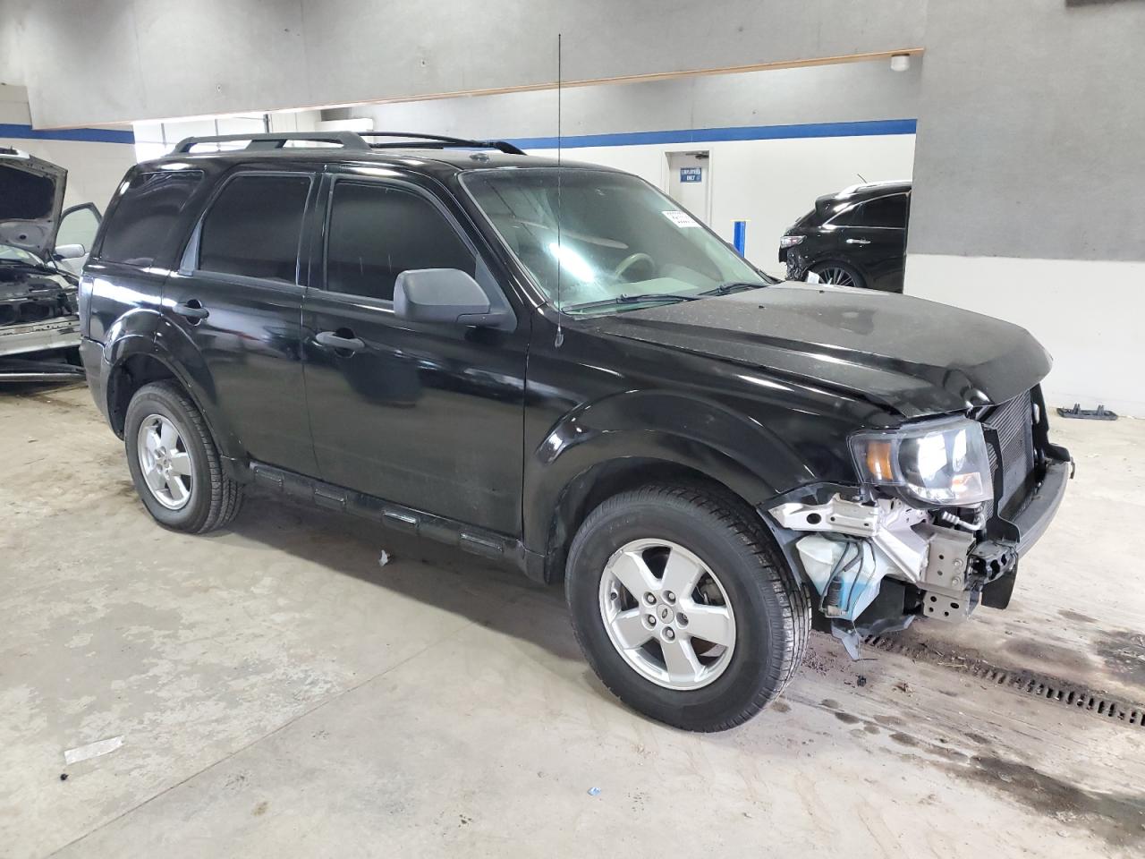 2010 Ford Escape - Image 4
