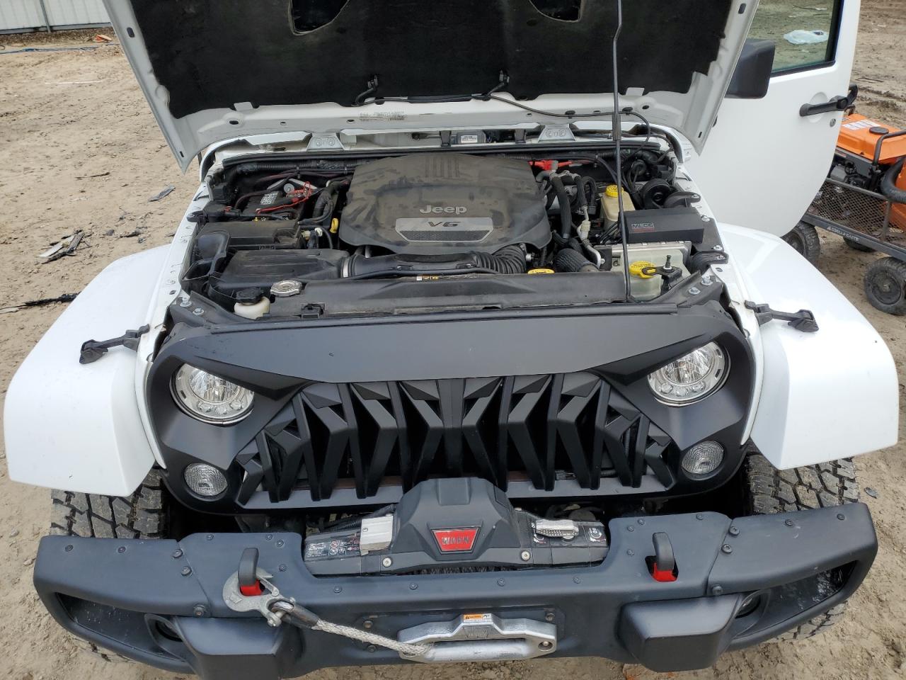 2017 Jeep Wrangler - Image 11