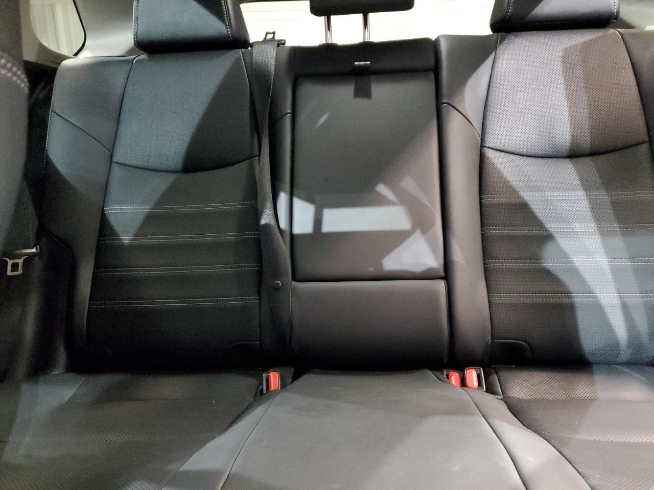 2022 Toyota RAV 4 - Image 10