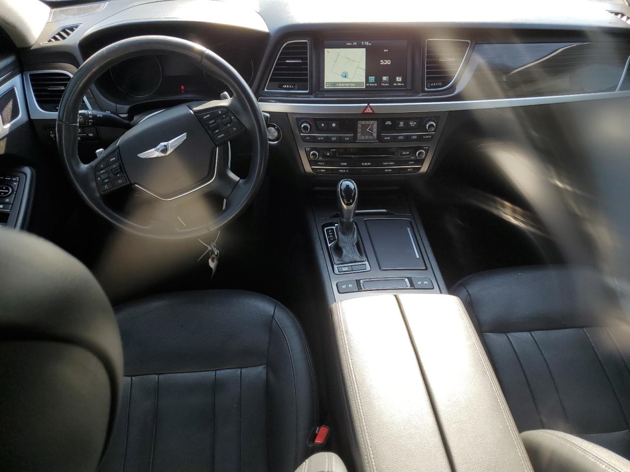 2015 Hyundai Genesis - Image 8