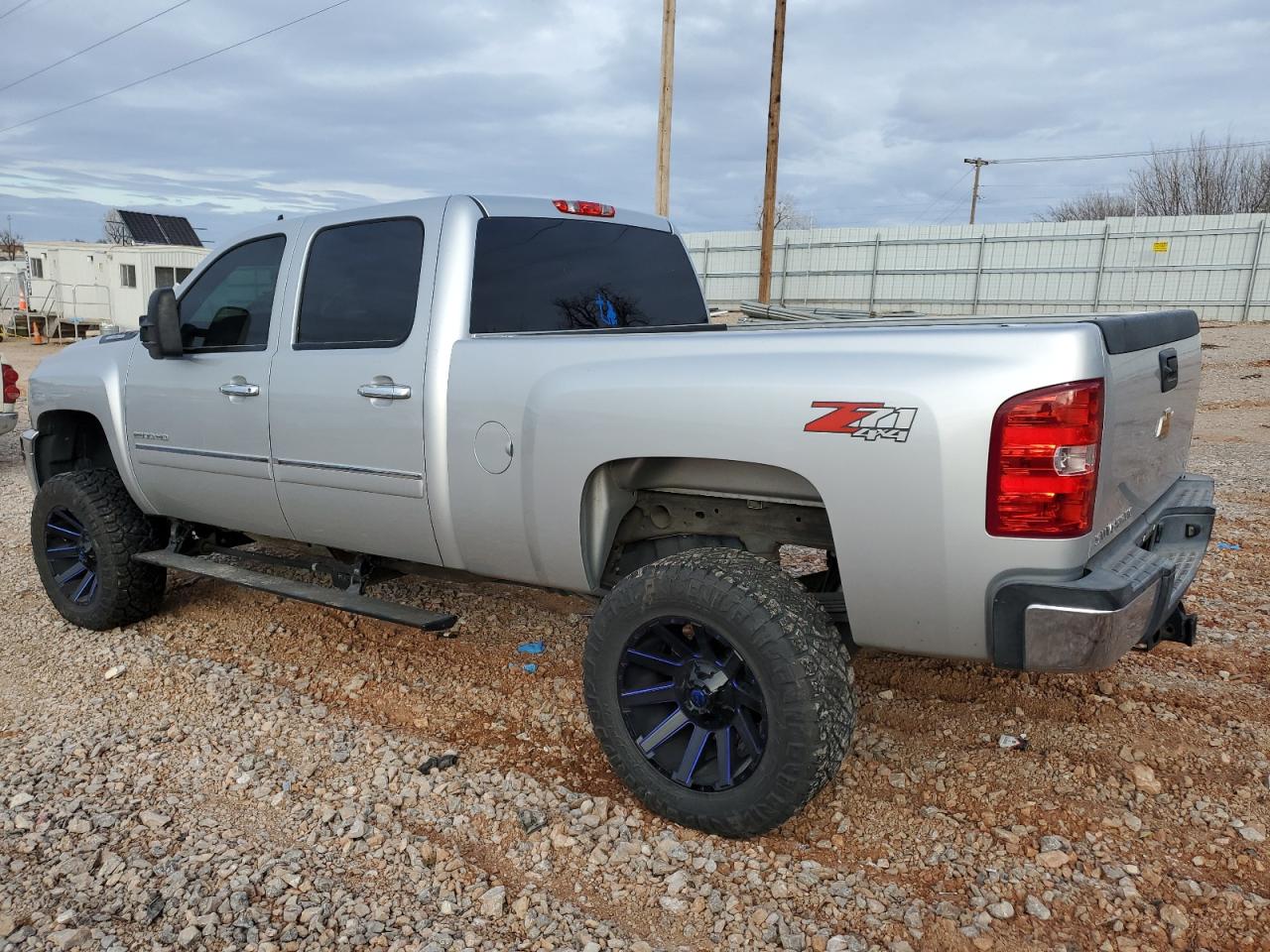 2014 Chevrolet Silverado - Image 2