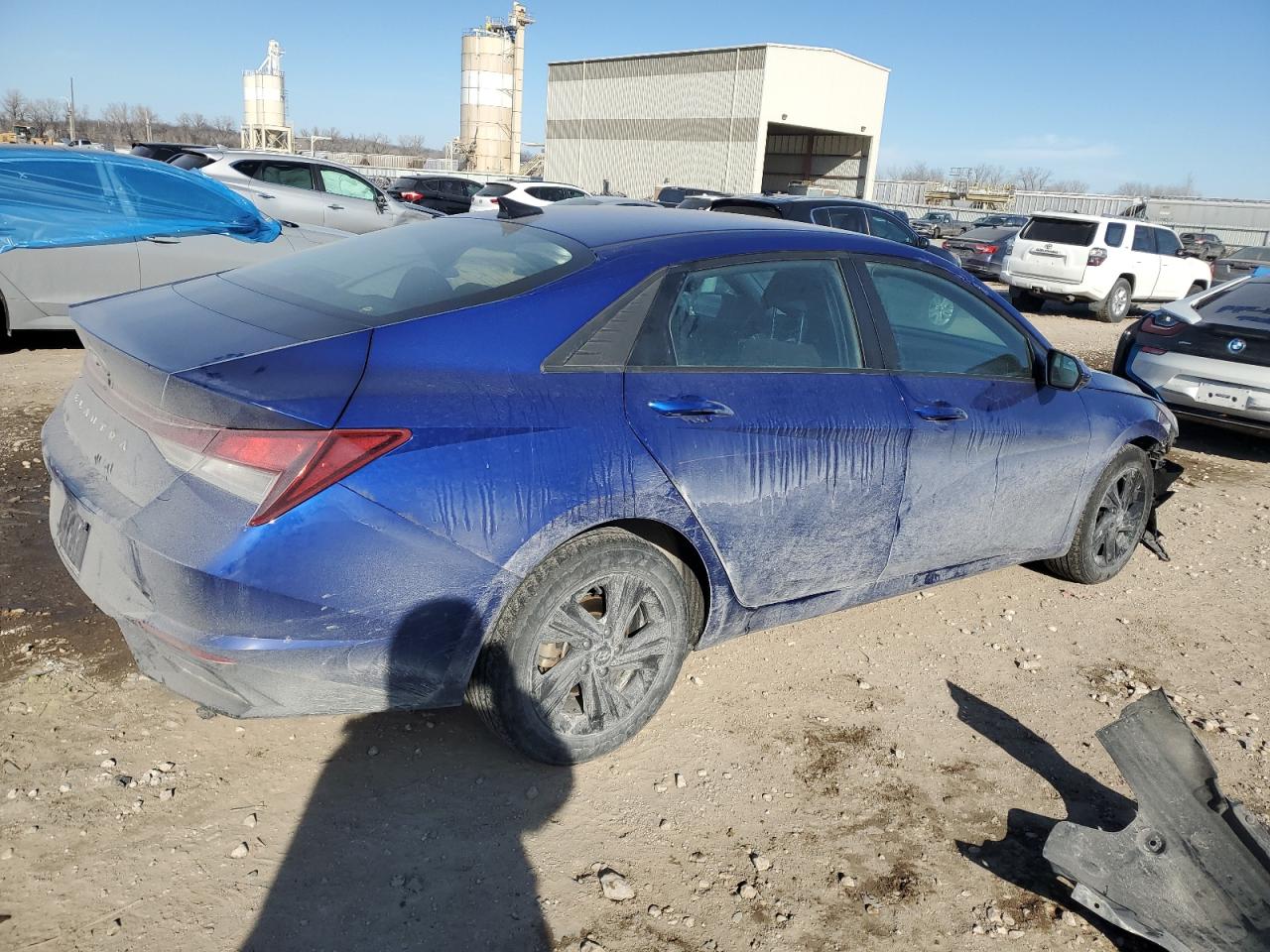 2021 Hyundai Elantra - Image 3