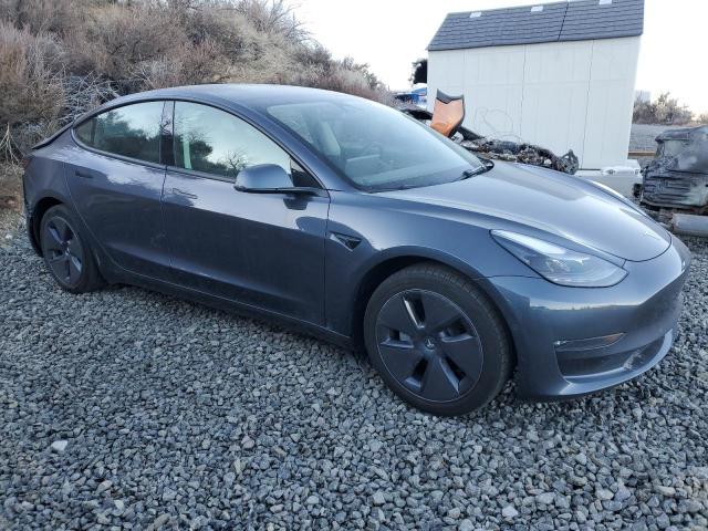  TESLA MODEL 3 2022 Серый