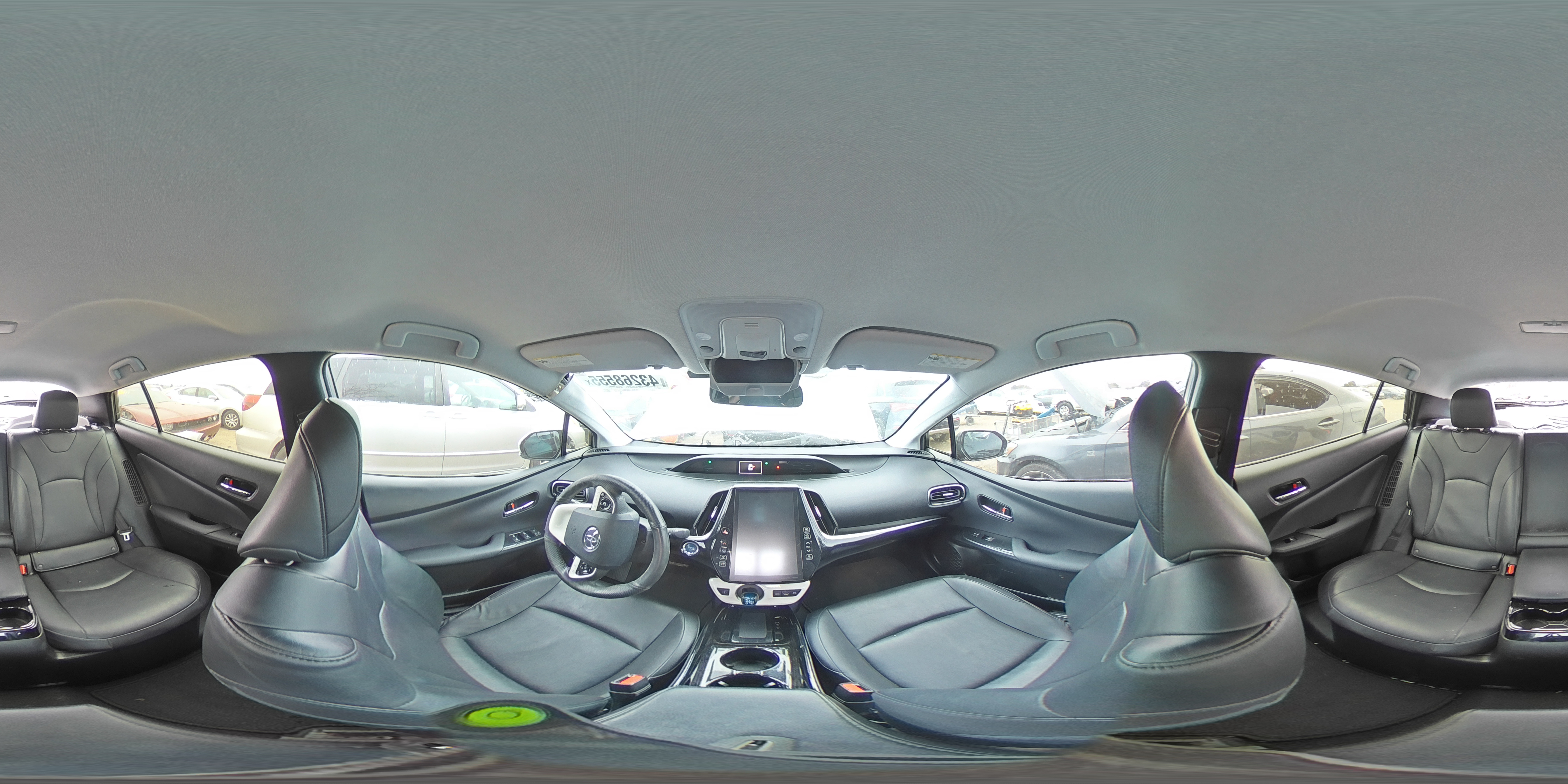 2017 Toyota Prius - Image 13