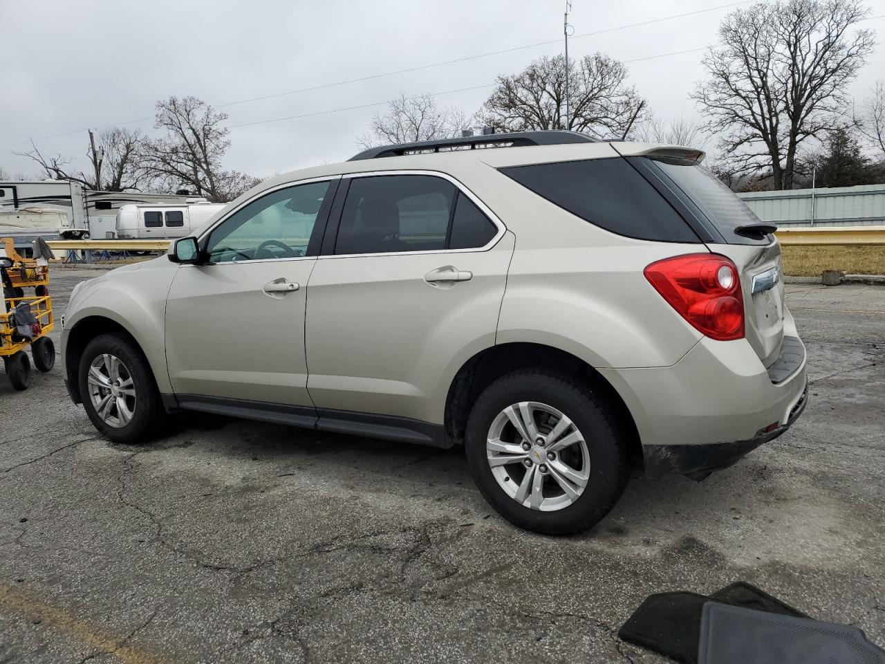 2015 Chevrolet Equinox - Image 2