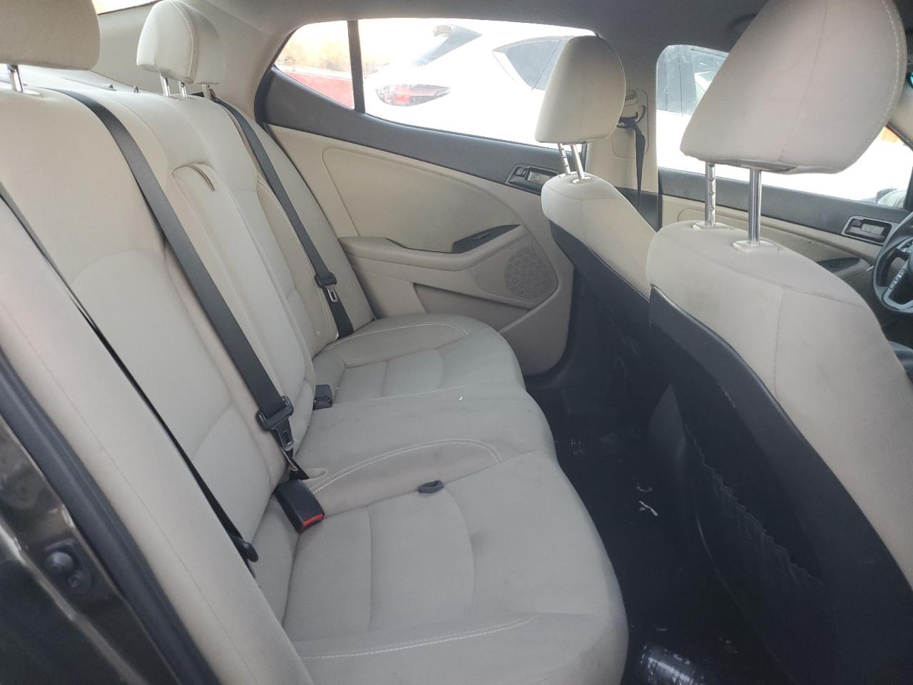 2013 Kia Optima - Image 10