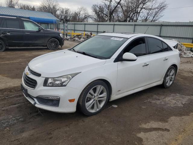 Седани CHEVROLET CRUZE 2015 Білий
