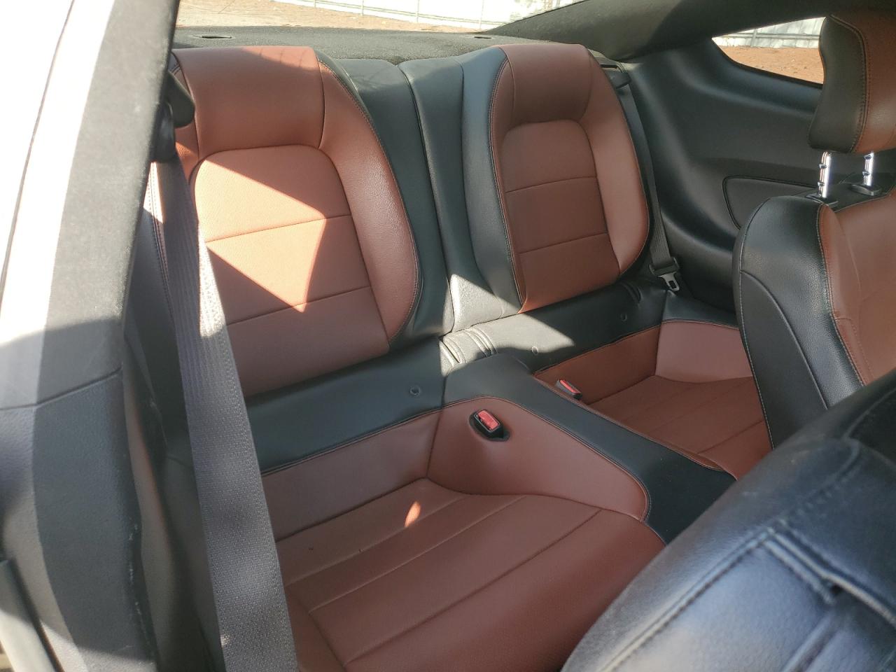 2015 Ford Mustang - Image 10