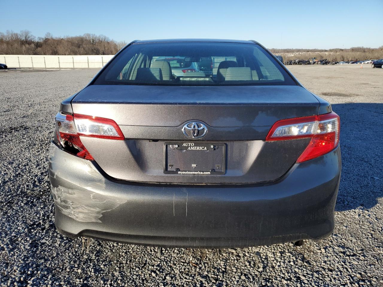 2014 Toyota Camry - Image 6
