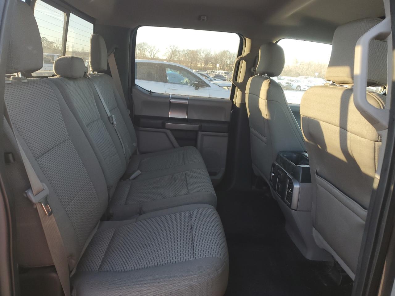 2015 Ford F-150 - Image 10