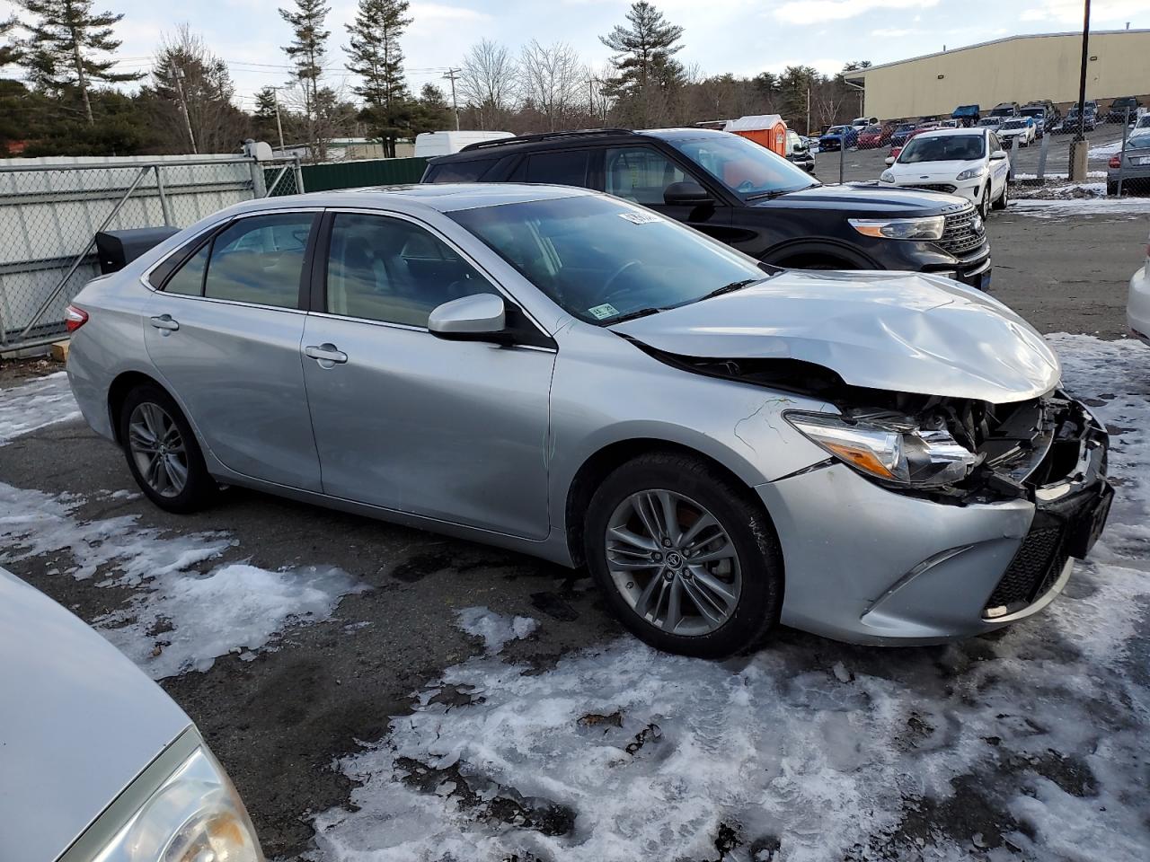 2015 Toyota Camry - Image 4
