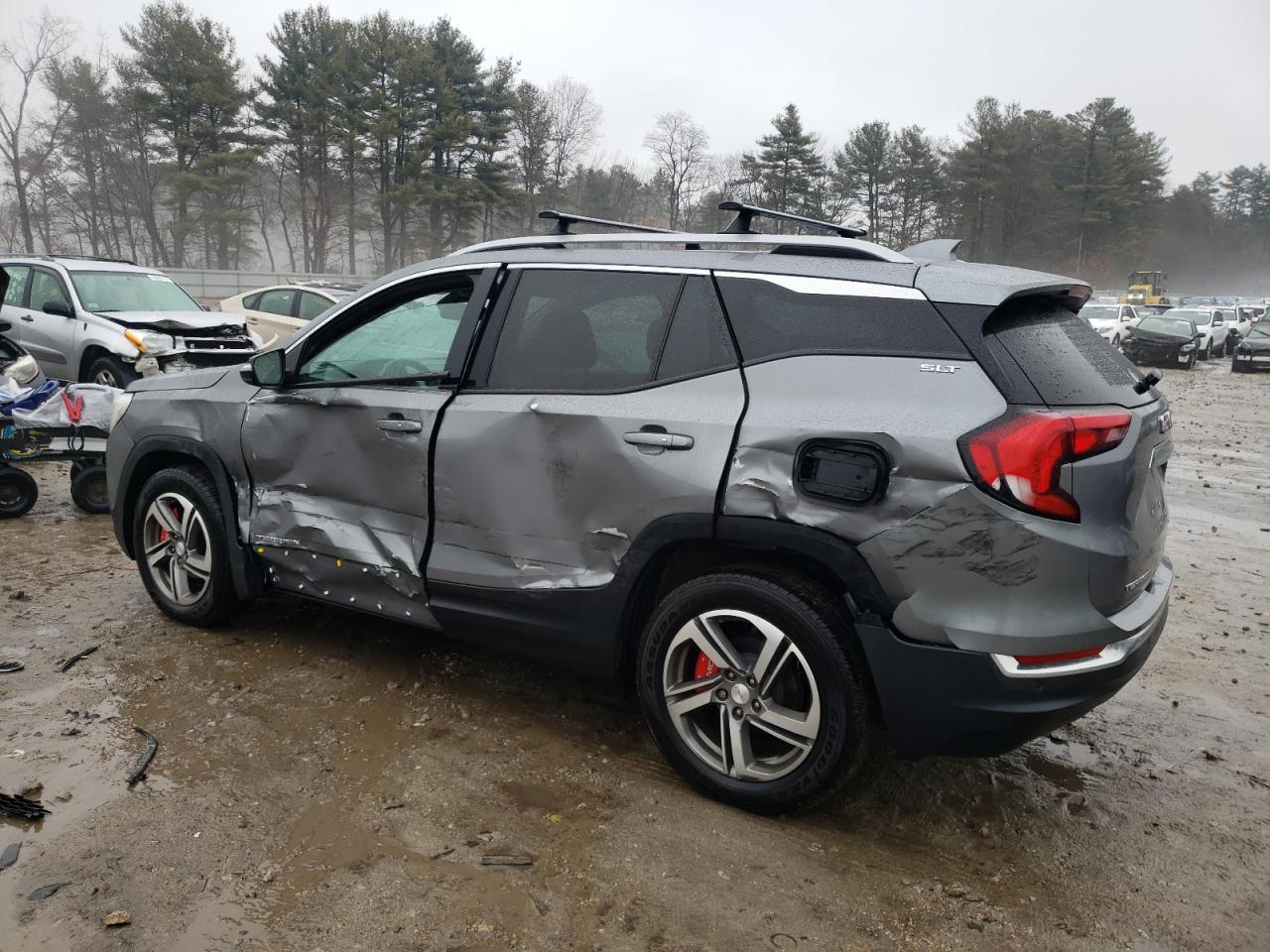 2020 GMC Terrain - Image 2