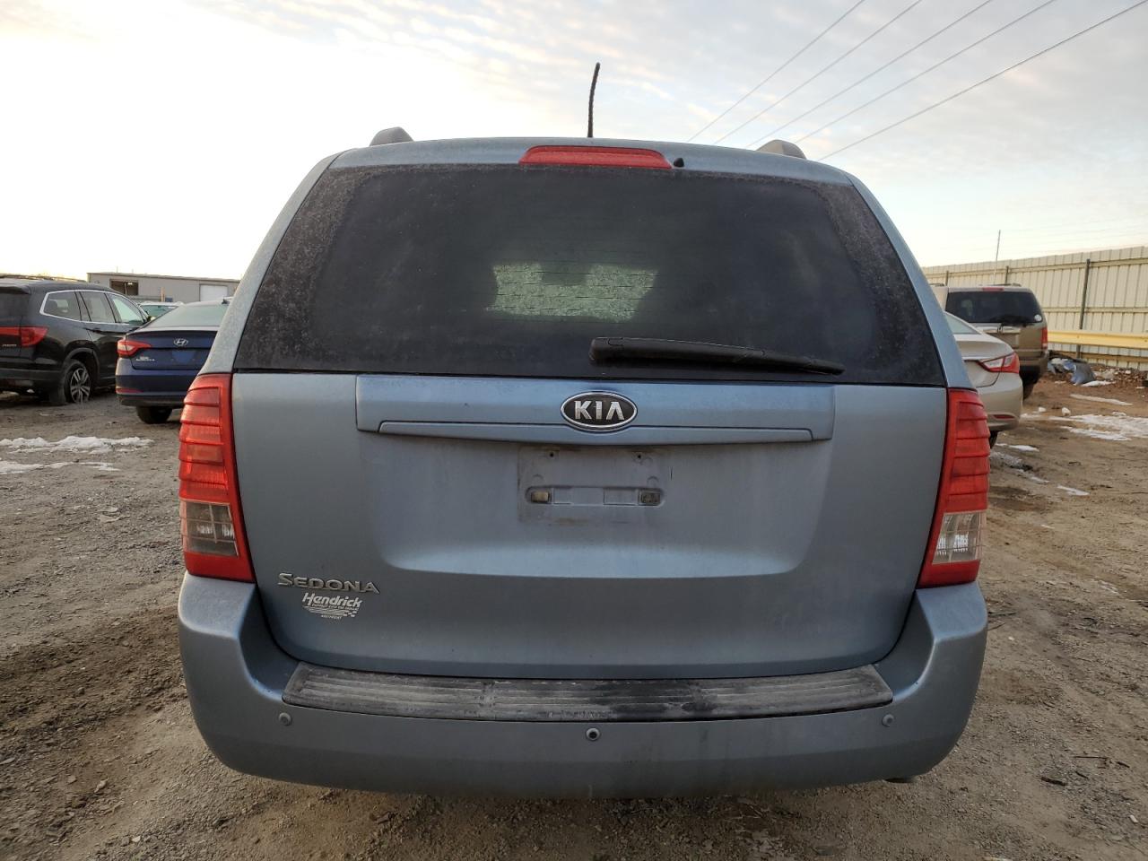 2012 Kia Sedona - Image 6