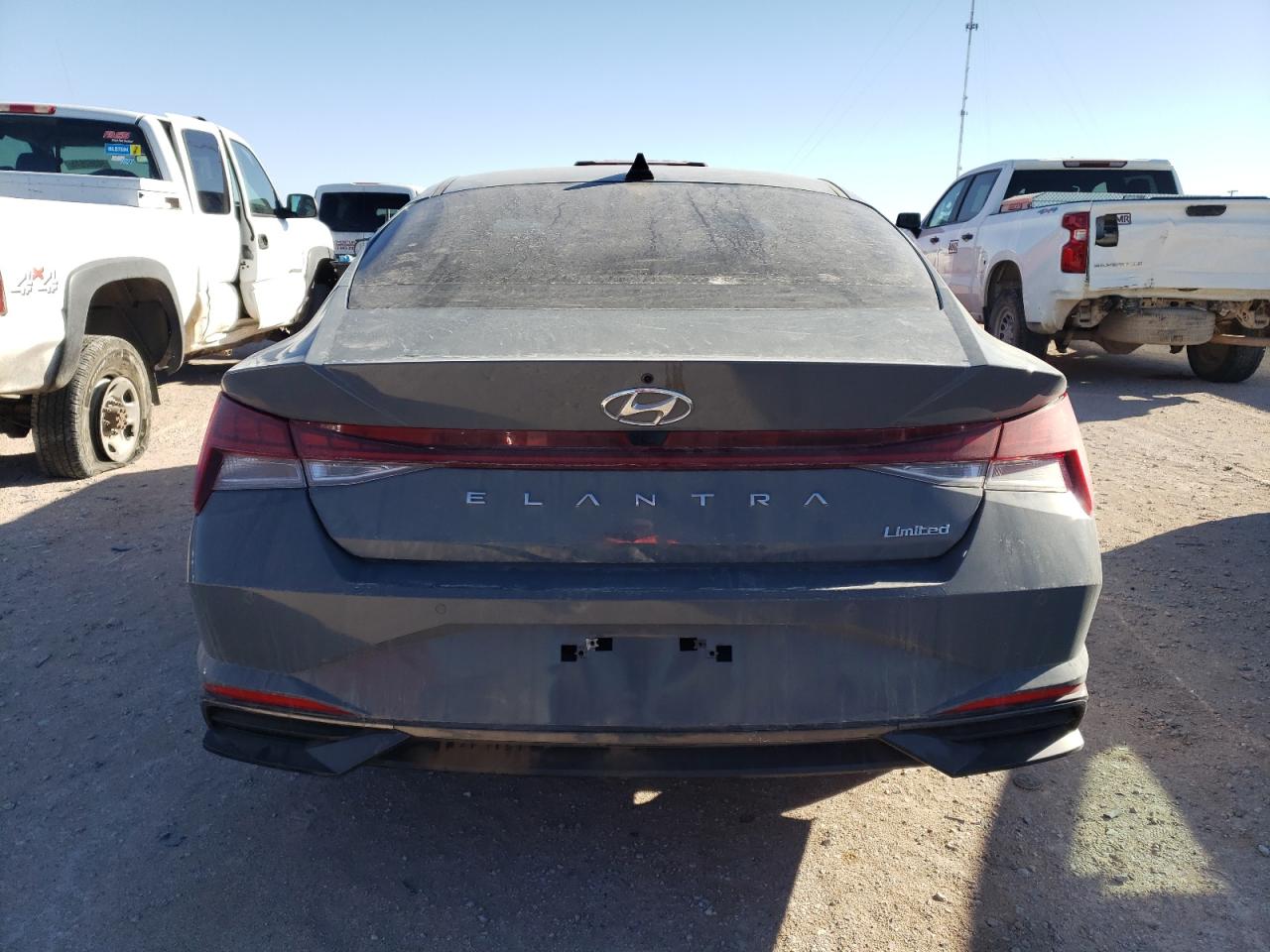 2023 Hyundai Elantra - Image 6