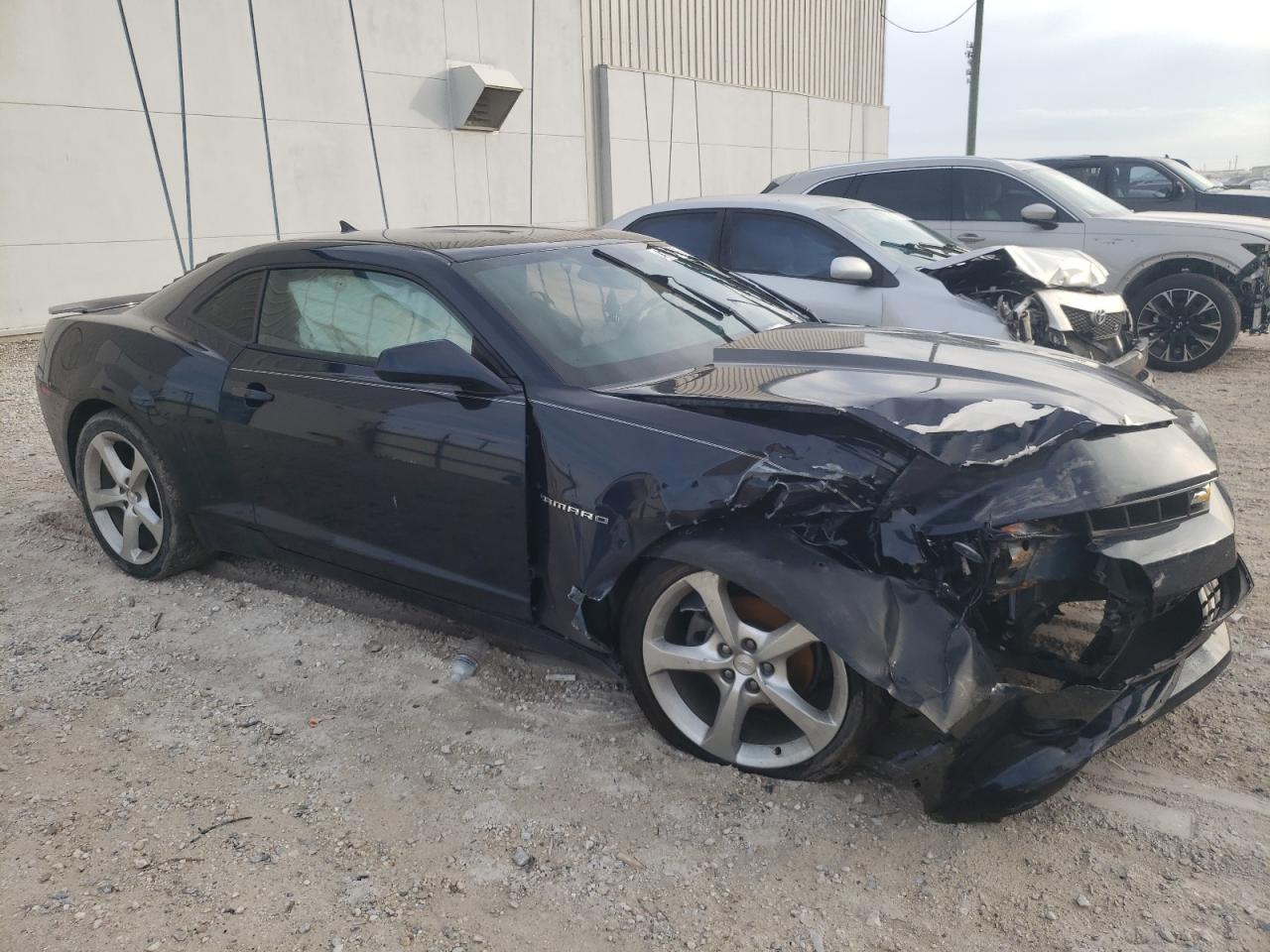 2015 Chevrolet Camaro - Image 4