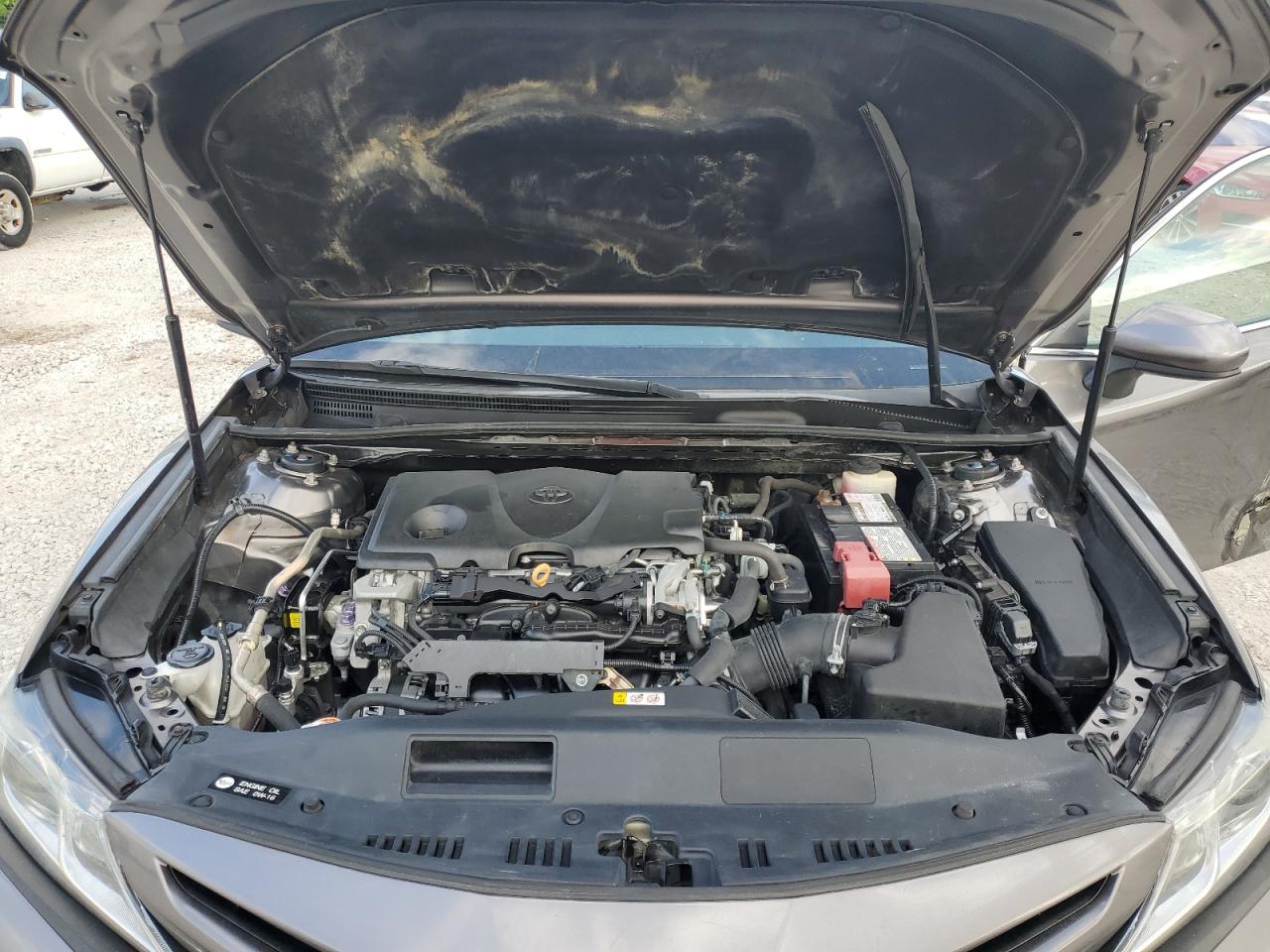 2018 Toyota Camry - Image 11