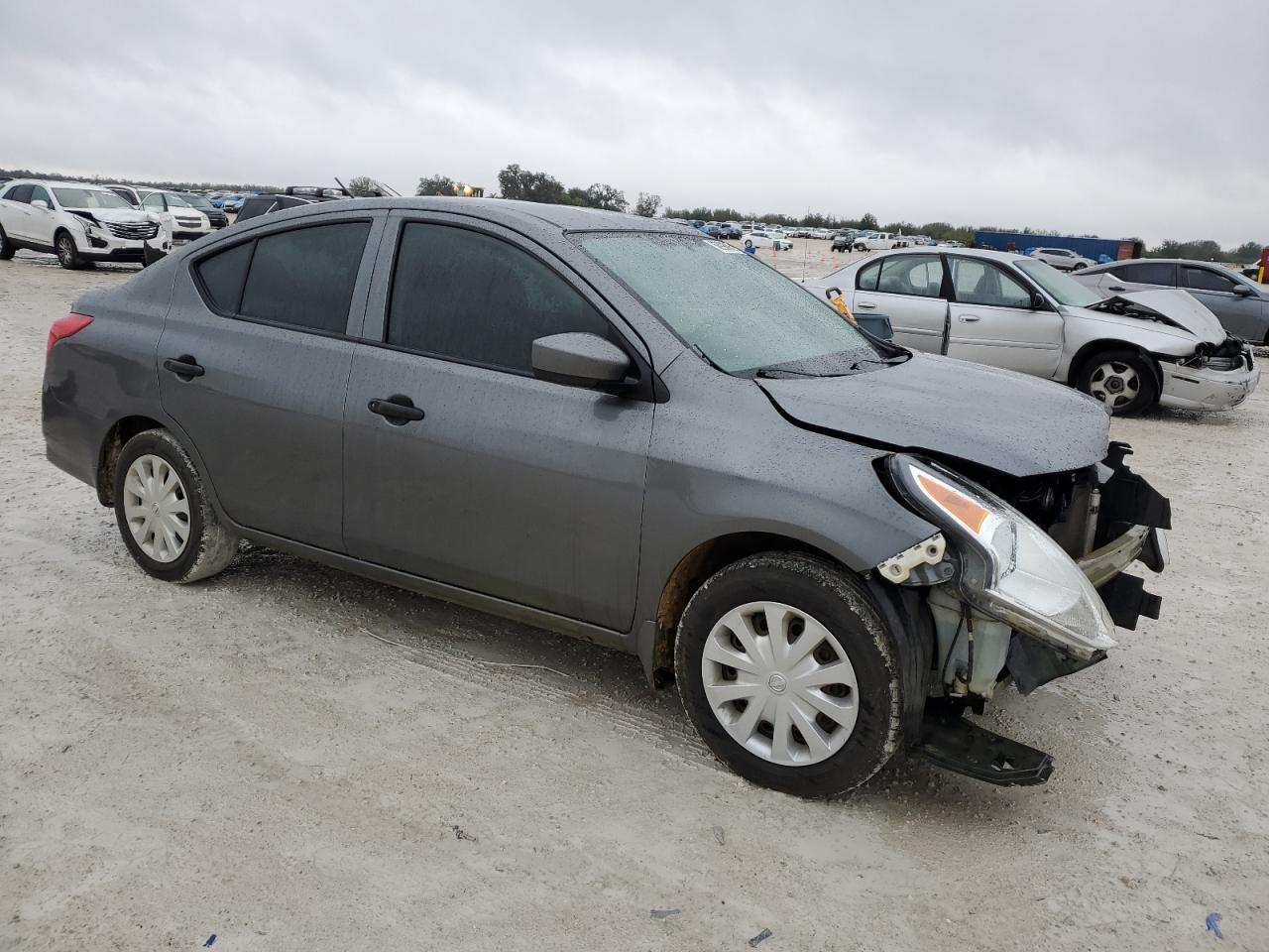 2018 Nissan Versa - Image 4