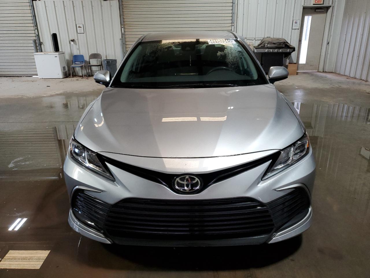 2022 Toyota Camry - Image 5