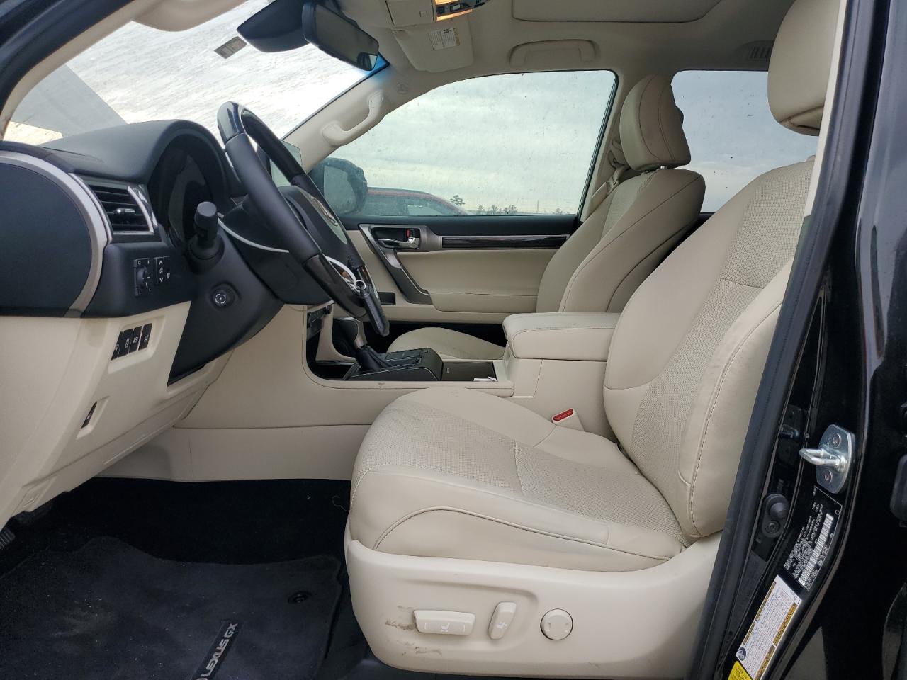 2023 Lexus GX - Image 7