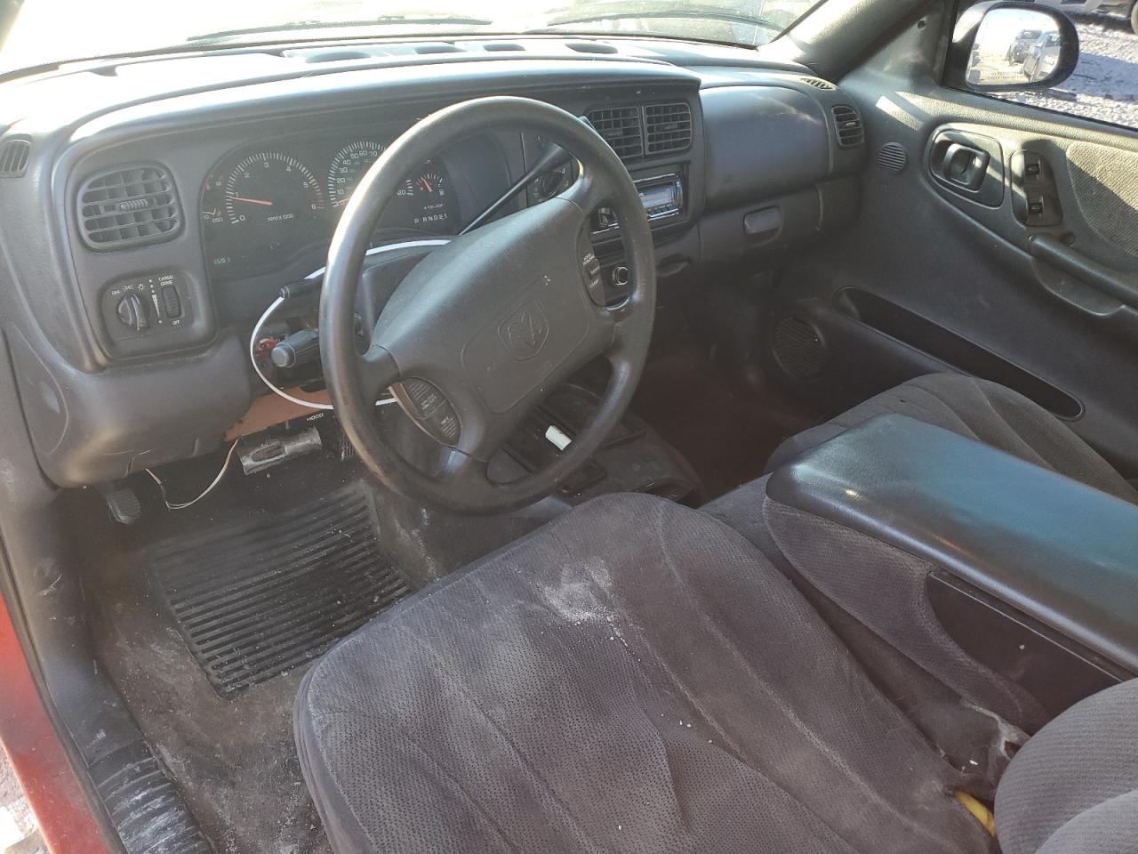 2000 Dodge Dakota - Image 8