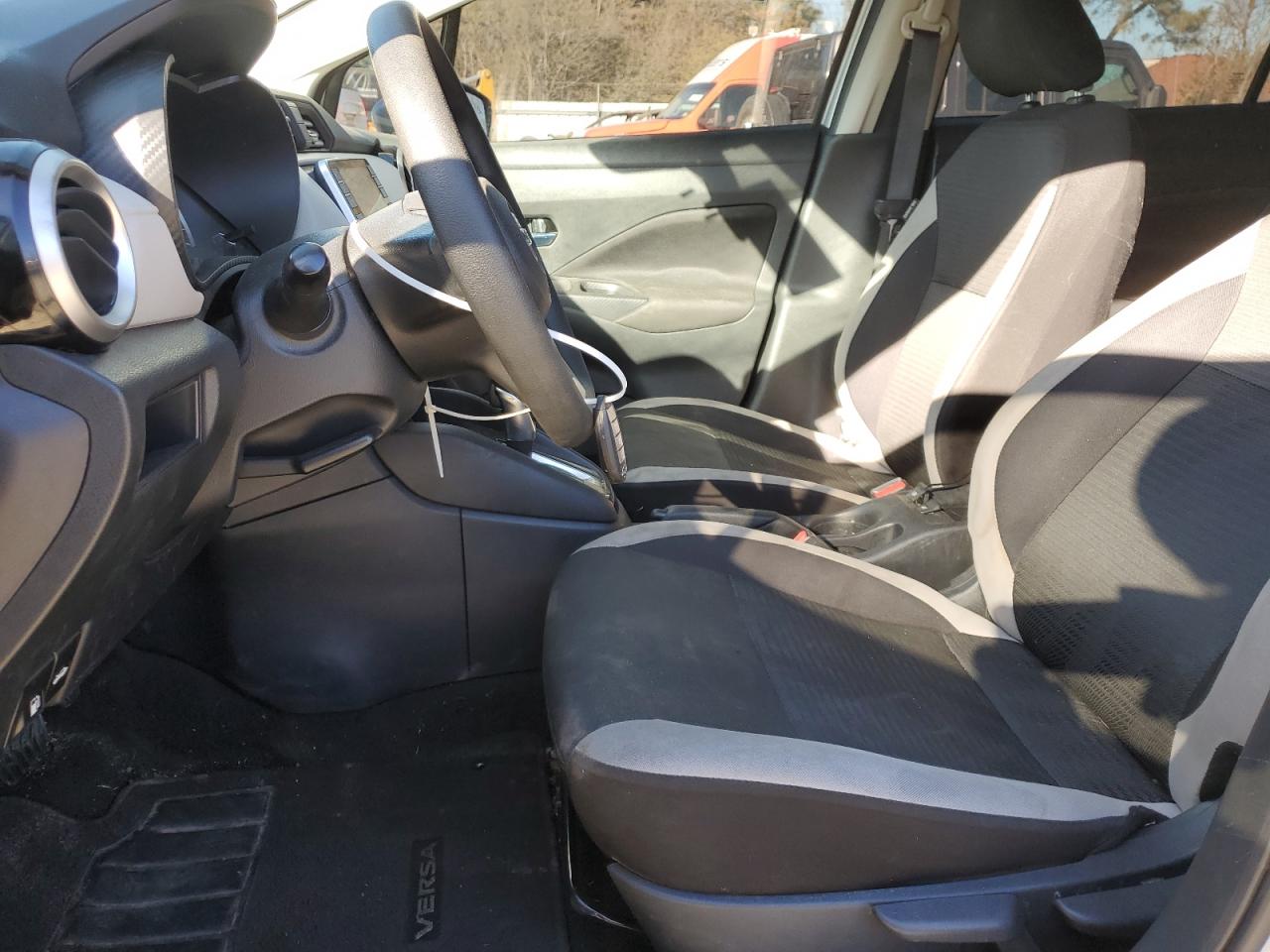 2021 Nissan Versa - Image 7