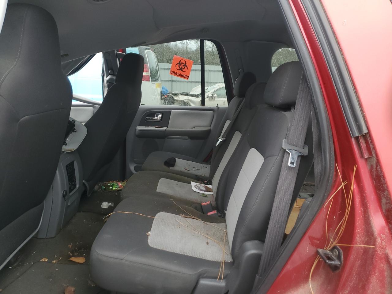 2005 Ford Expedition - Image 10