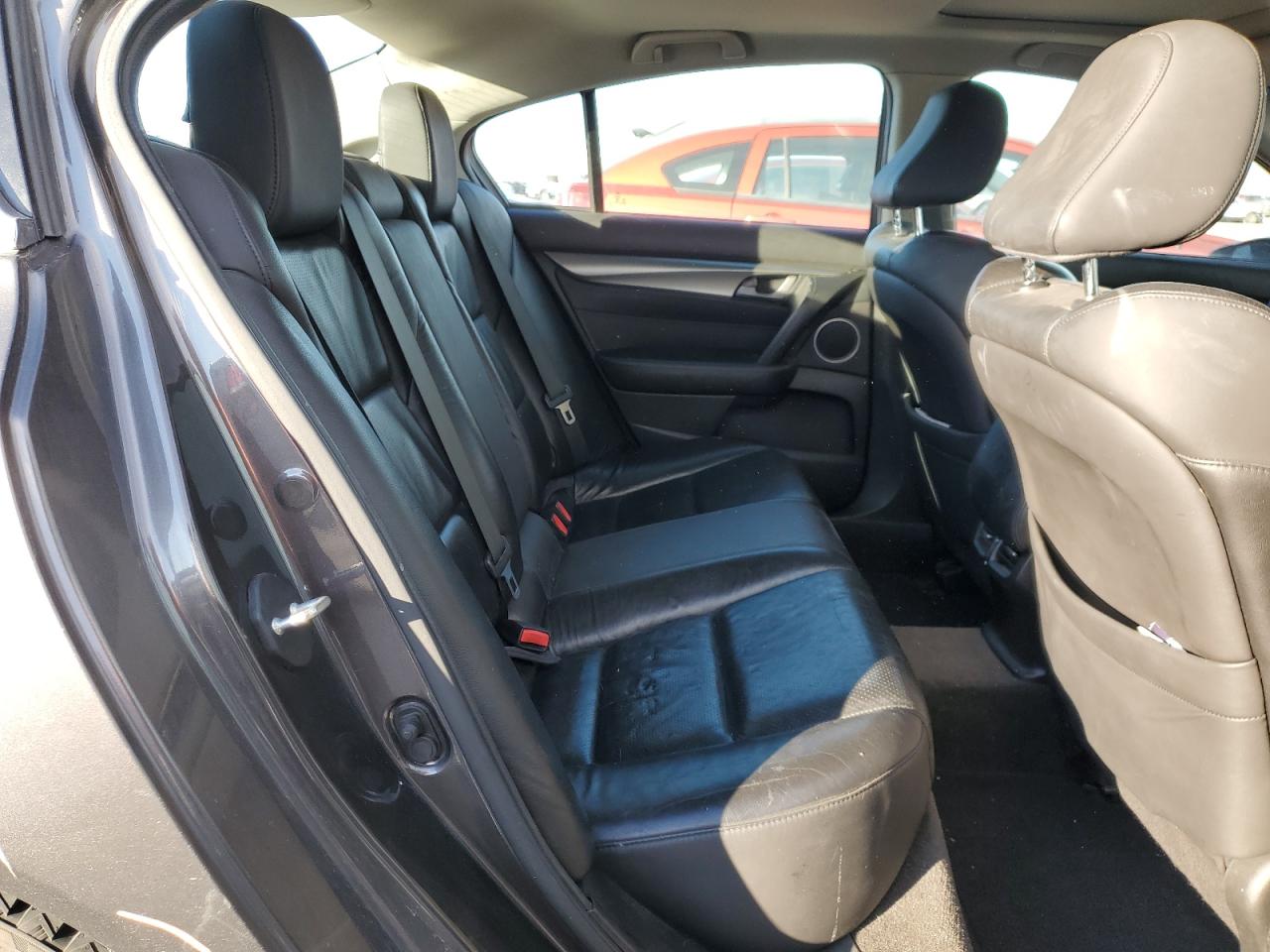 2010 Acura TL - Image 10