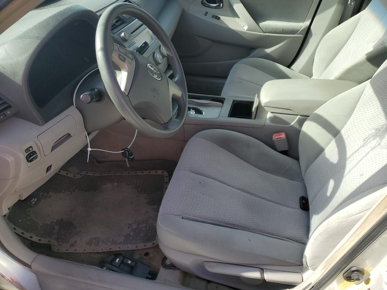 2010 Toyota Camry - Image 7