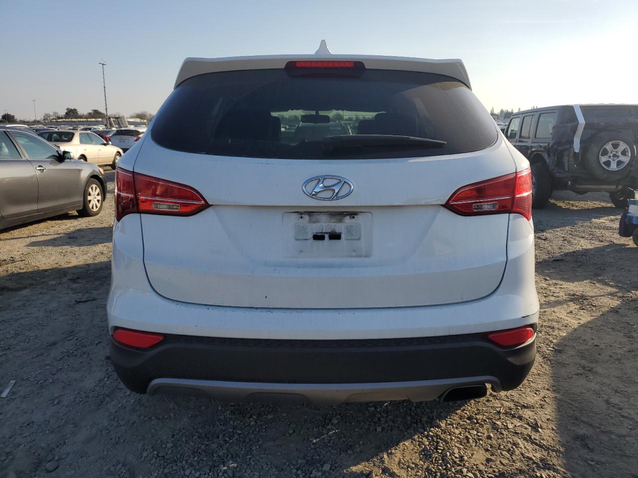 2016 Hyundai Santa Fe - Image 6