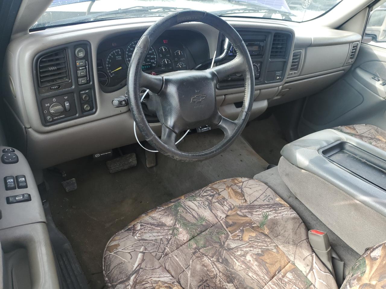 2000 Chevrolet Silverado - Image 8