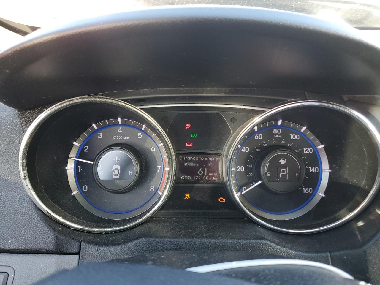 2013 Hyundai Sonata - Image 9