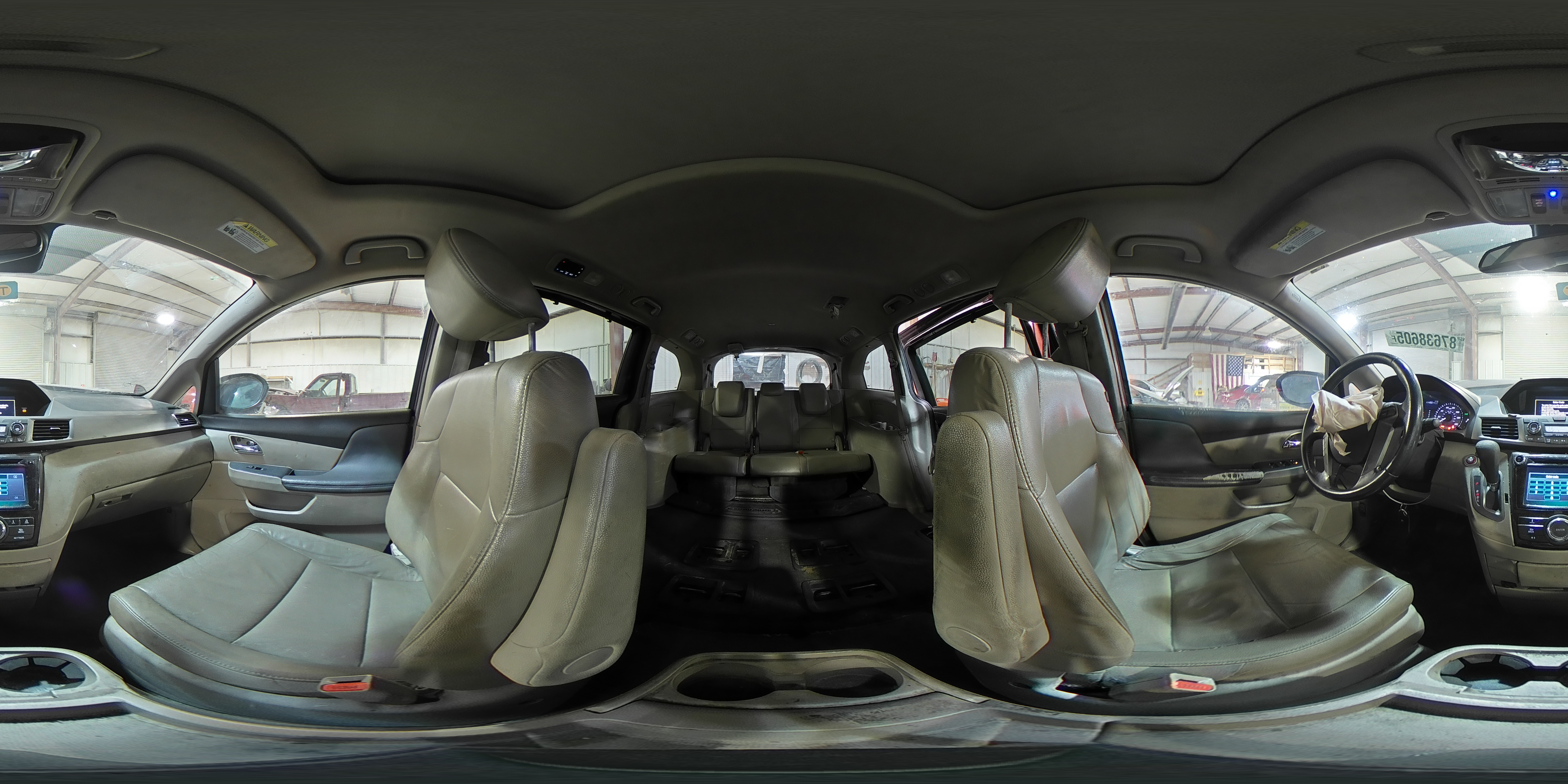 2016 Honda Odyssey - Image 15