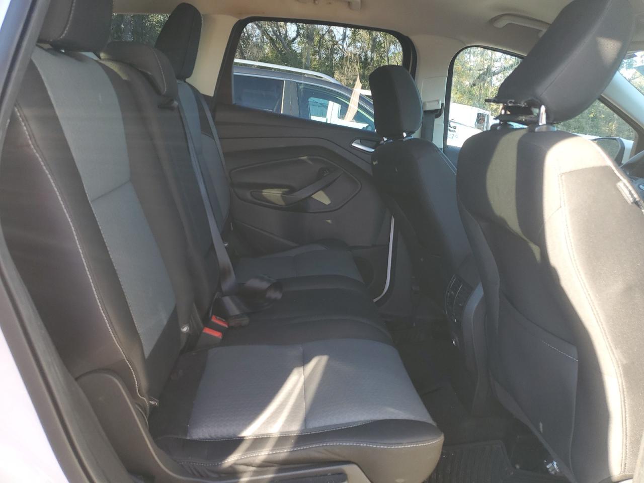 2019 Ford Escape - Image 11