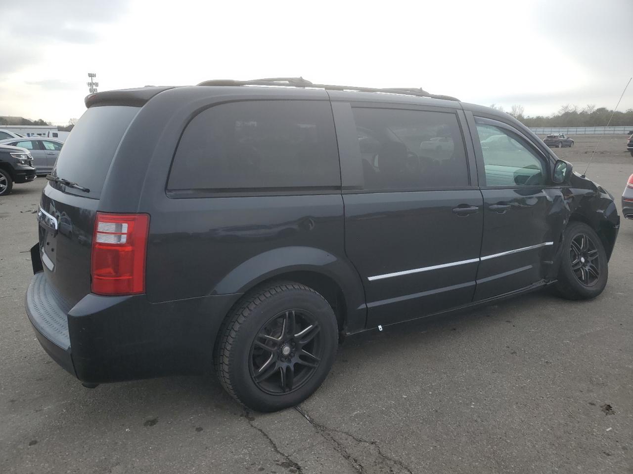 2008 Dodge Caravan - Image 3