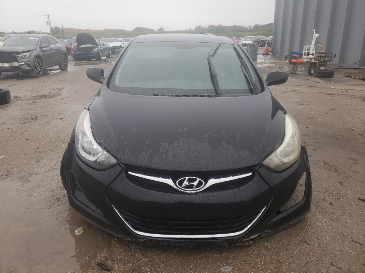 2014 Hyundai Elantra - Image 5