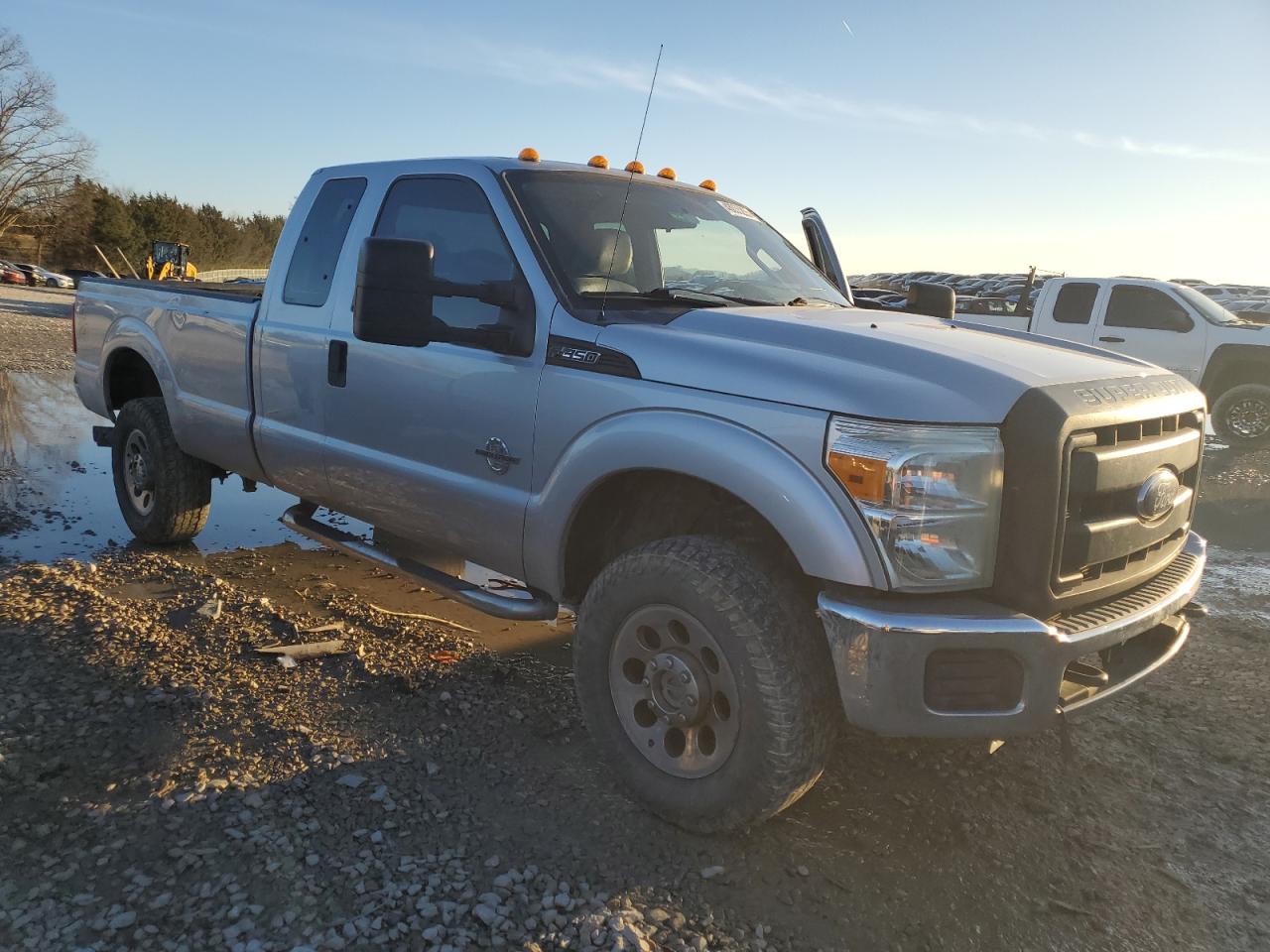 2014 Ford F350 - Image 4