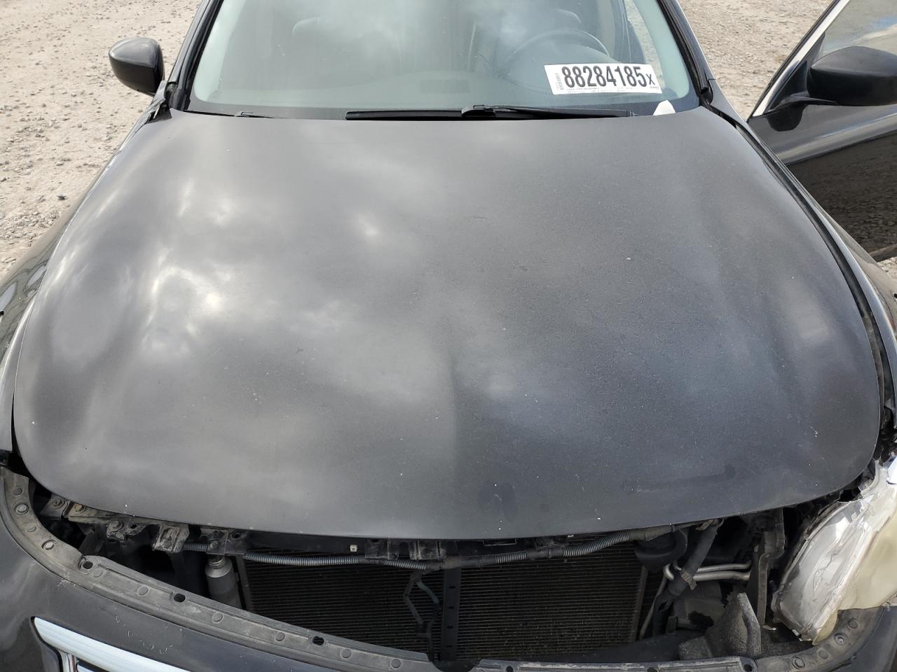 2011 Infiniti G - Image 12