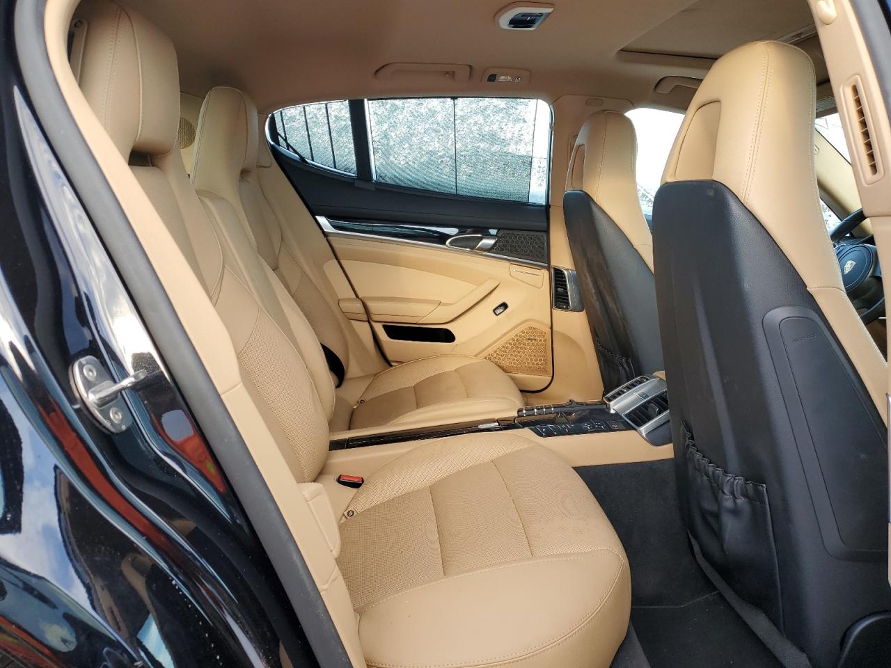 2016 Porsche Panamera - Image 10
