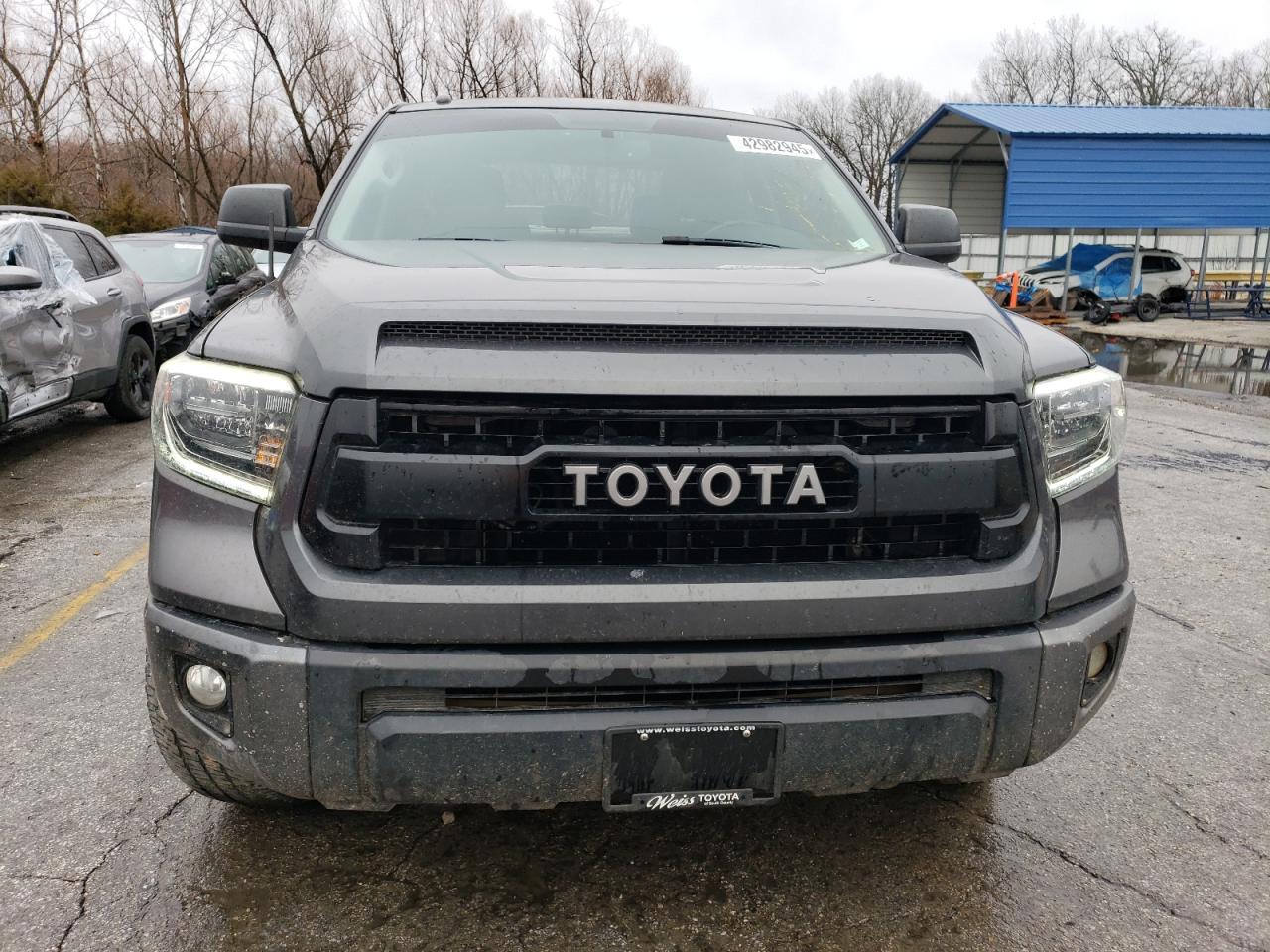 2014 Toyota Tundra - Image 5