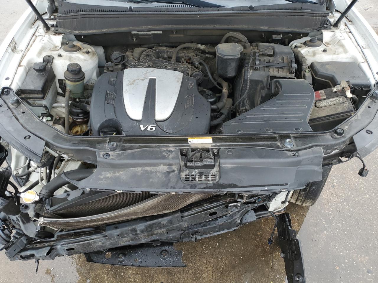 2010 Hyundai Santa Fe - Image 12