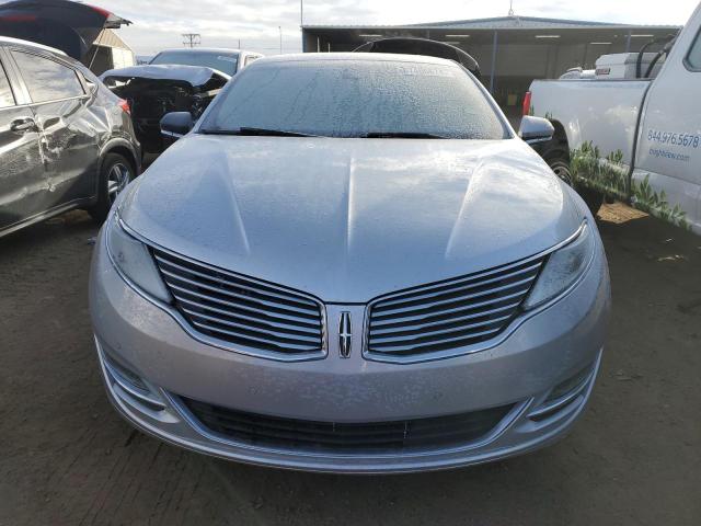  LINCOLN MKZ 2015 Серебристый