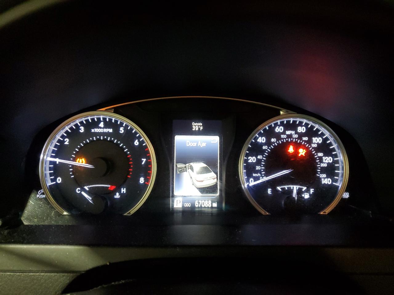 2016 Toyota Camry - Image 9