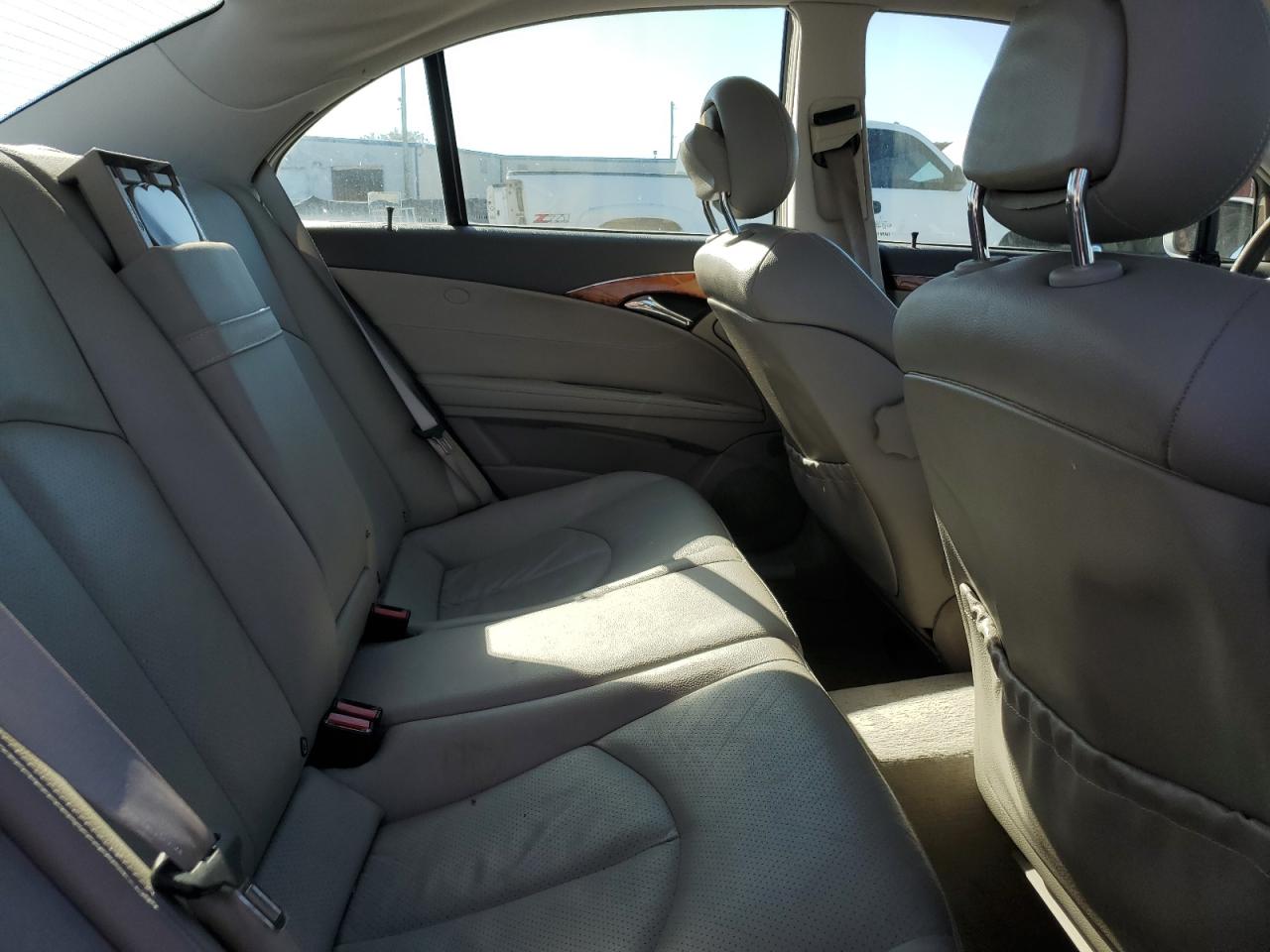 2003 Mercedes-Benz E-klasse - Image 10