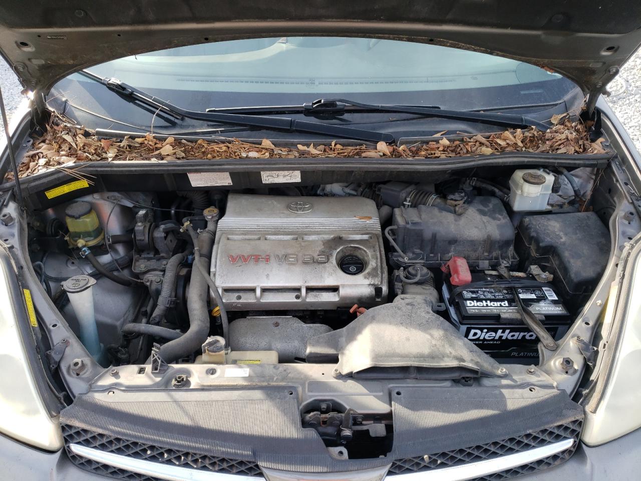 2005 Toyota Sienna - Image 12