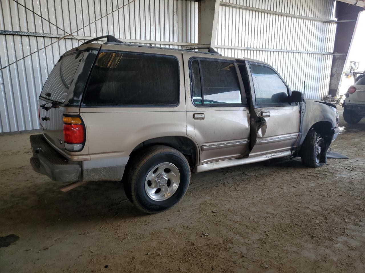 1995 Ford Explorer - Image 3