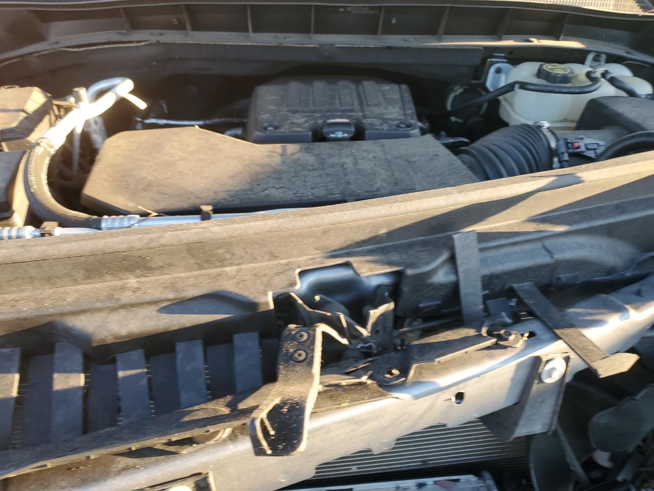 2021 GMC Sierra - Image 12