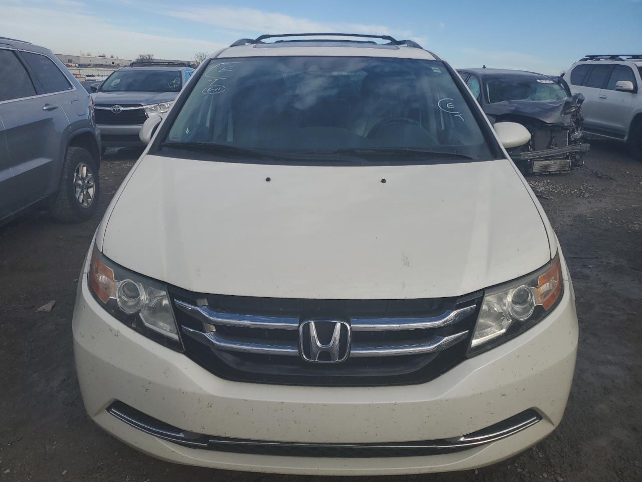 2014 Honda Odyssey - Image 5