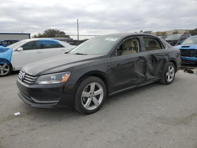  VOLKSWAGEN PASSAT 2013 Black