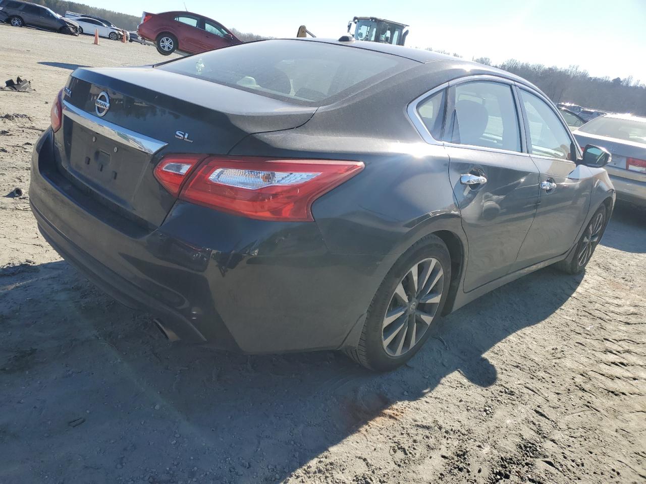 2016 Nissan Altima - Image 3