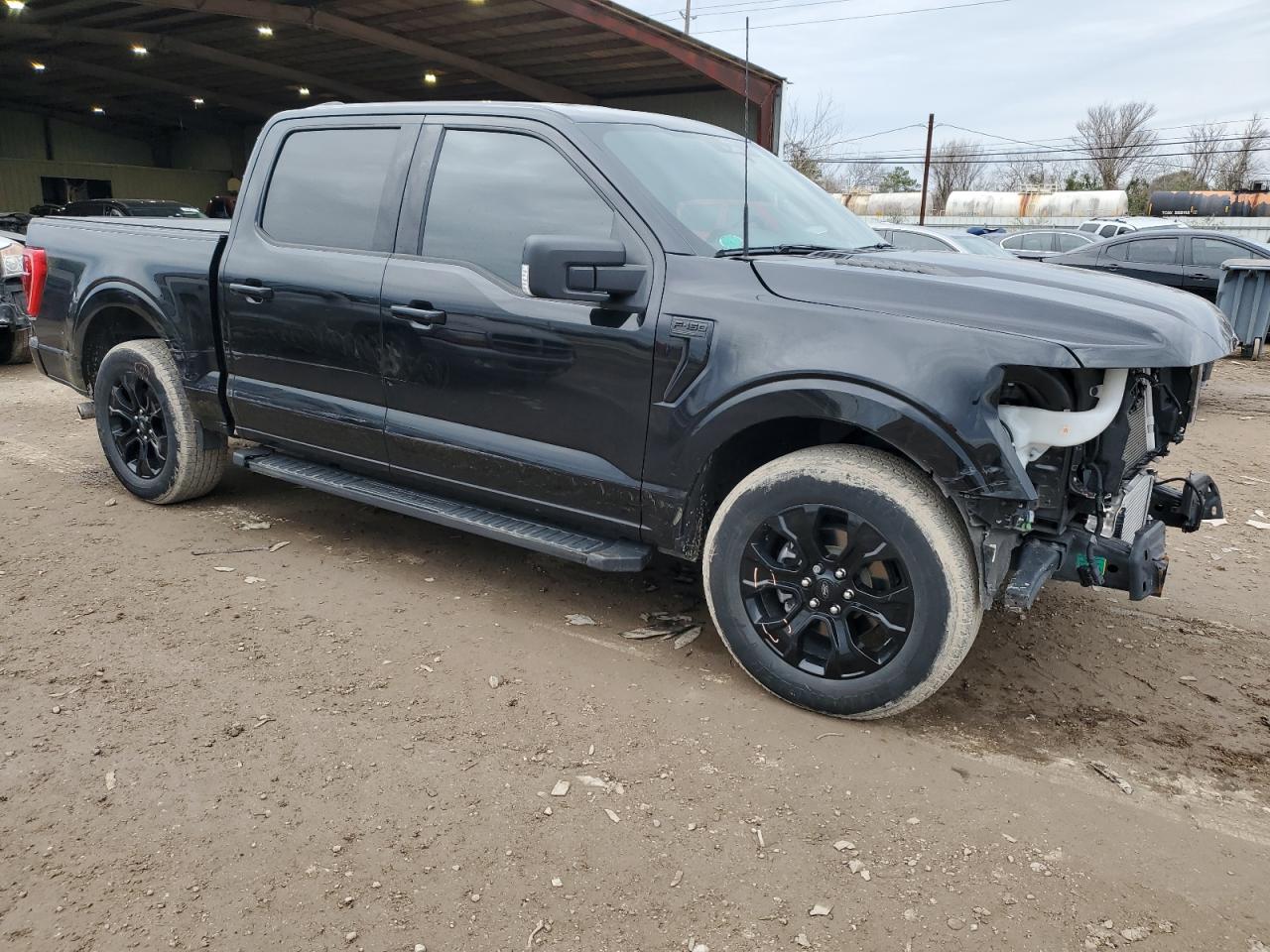 2022 Ford F-150 - Image 4